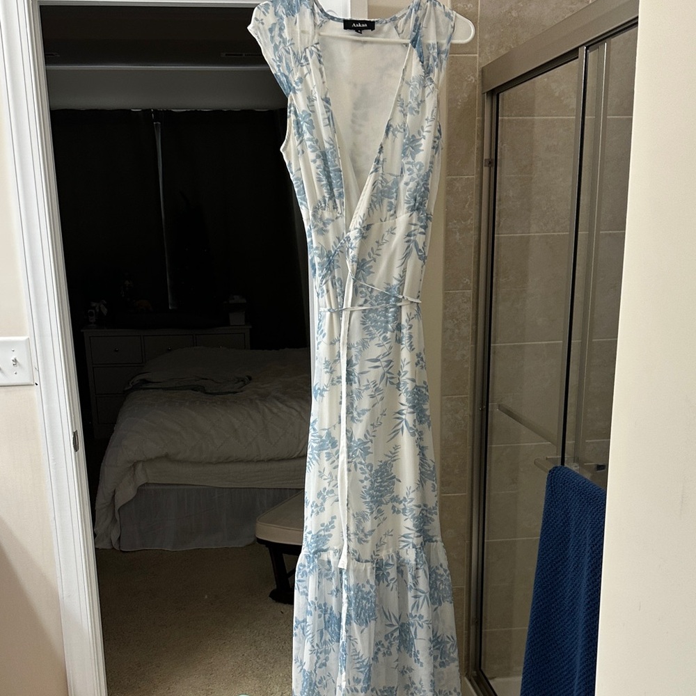 AAKAA blue and white dress